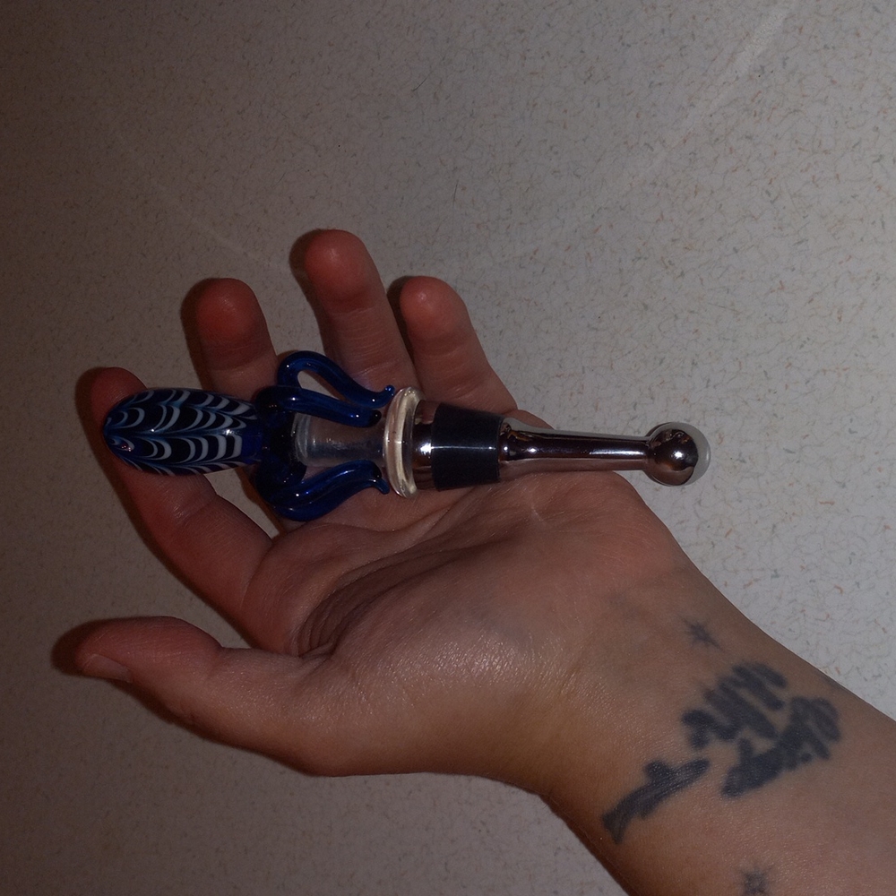 Glass 🐙 Octopus wine 🍷 stopper - Picture 2 of 2